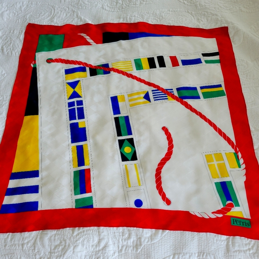 GORGEOUS VINTAGE 35X34 SILK SCARF BY BERNANDO PERRIS.